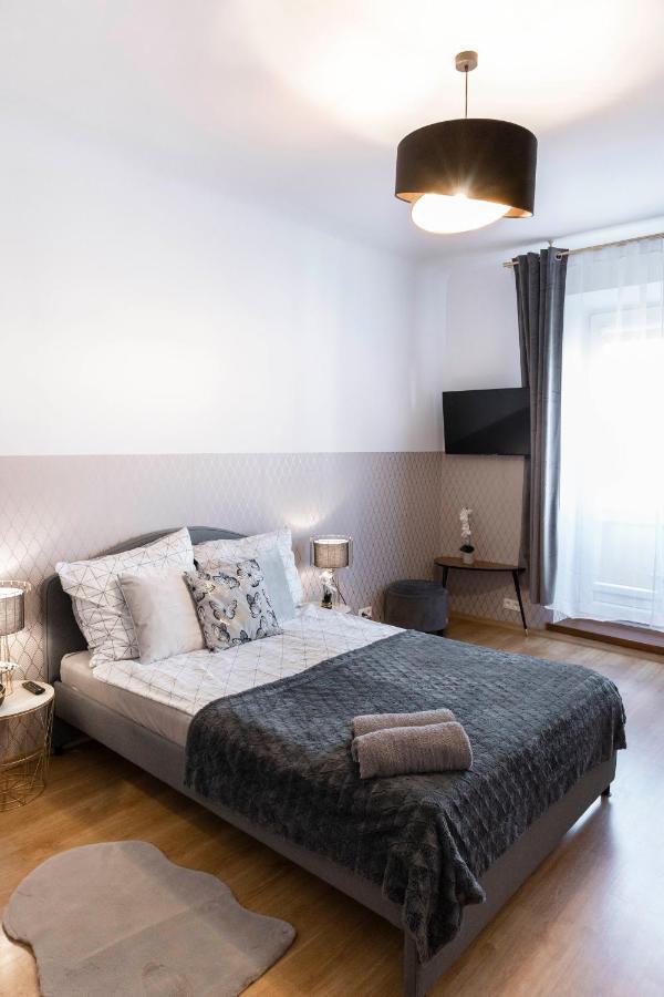 Clicktheflat Royal Route Warecka Apart Rooms Warschau Exterior foto